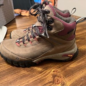 Vasque Womens Hiking boots.